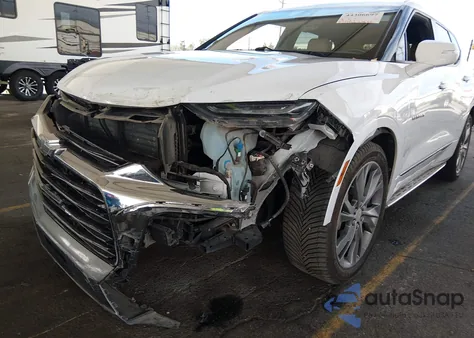 2019 Chevrolet Blazer Premier z USA, uszkodzony, nr VIN 3GNKBFRS3KS700107